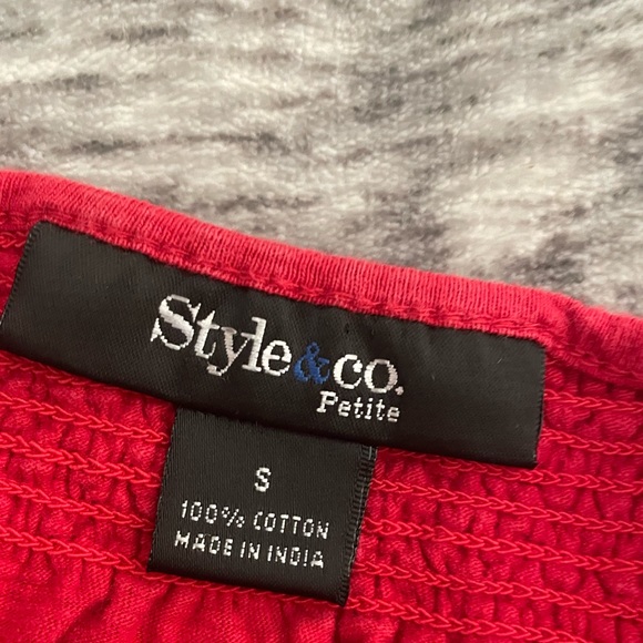 Cute blouse!🔥 - Picture 4 of 4